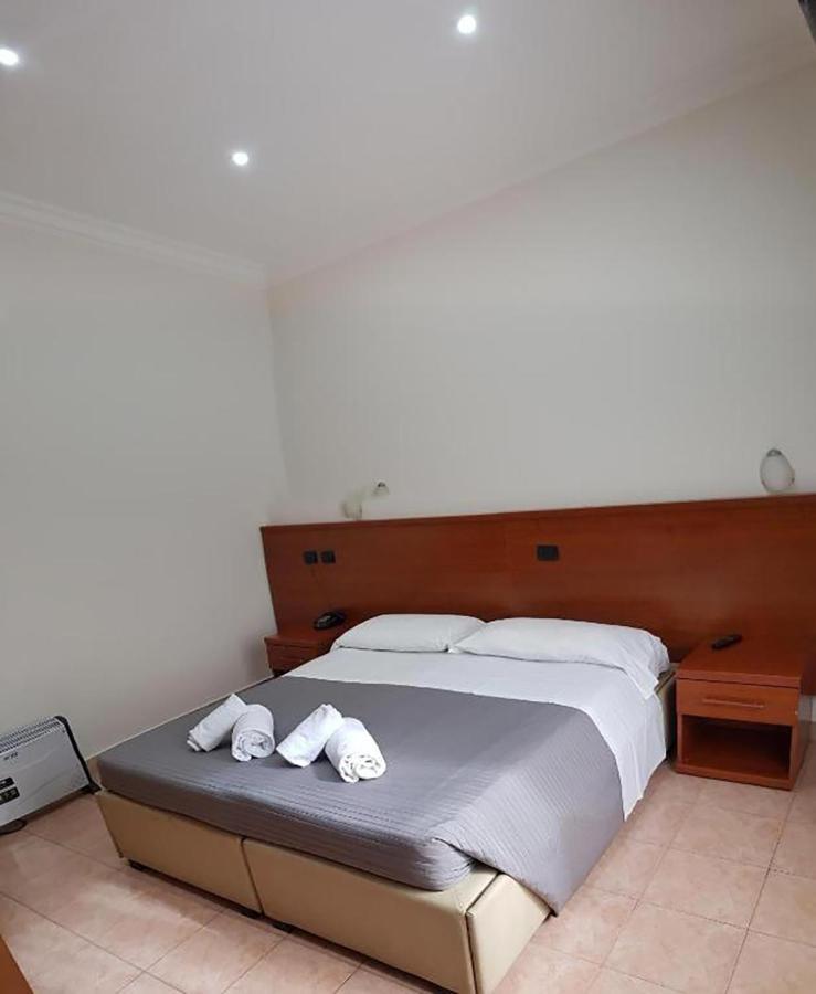 Hotel Luciani โรม ภายนอก รูปภาพ