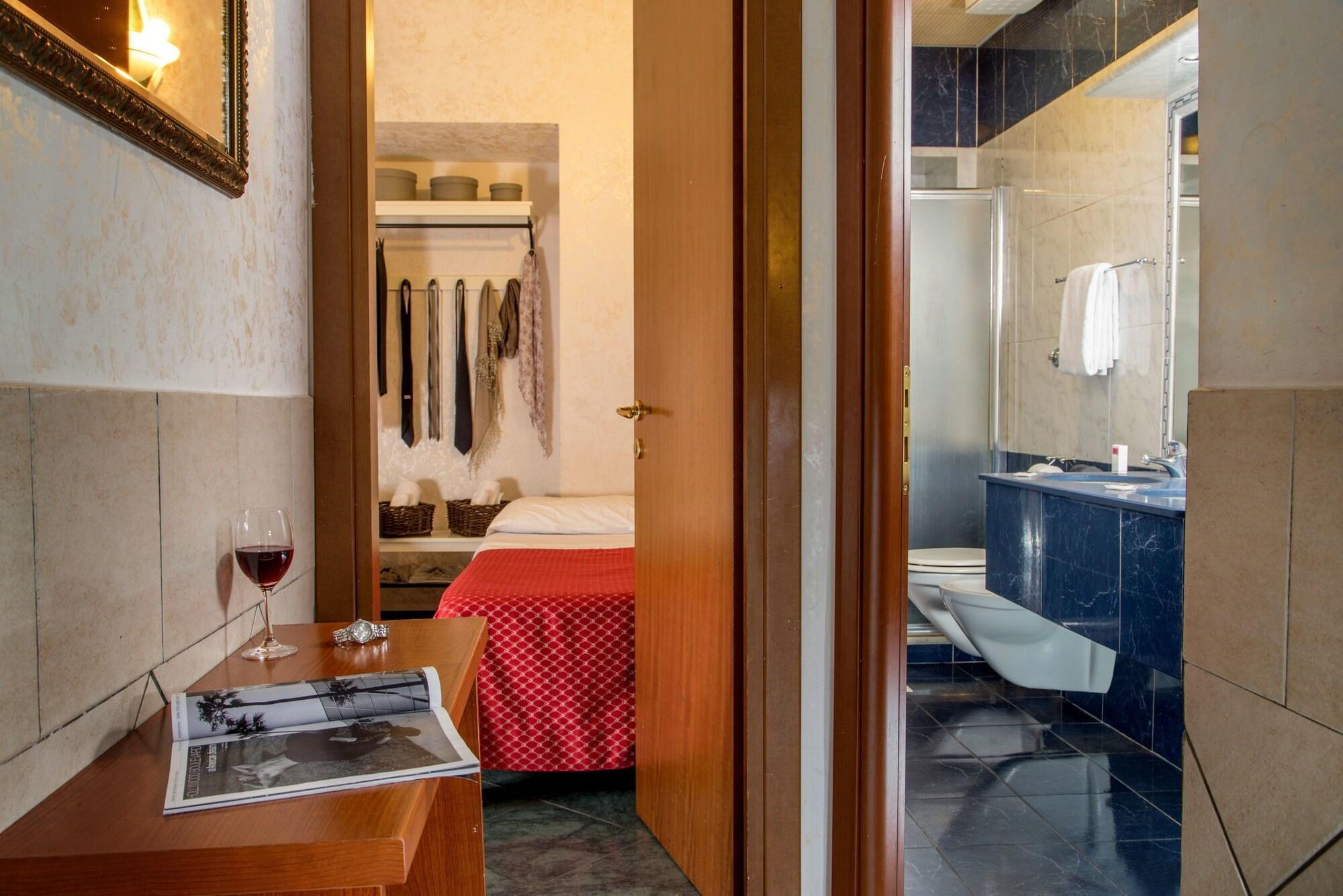 Hotel Luciani โรม ภายนอก รูปภาพ