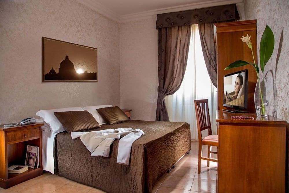 Hotel Luciani โรม ภายนอก รูปภาพ
