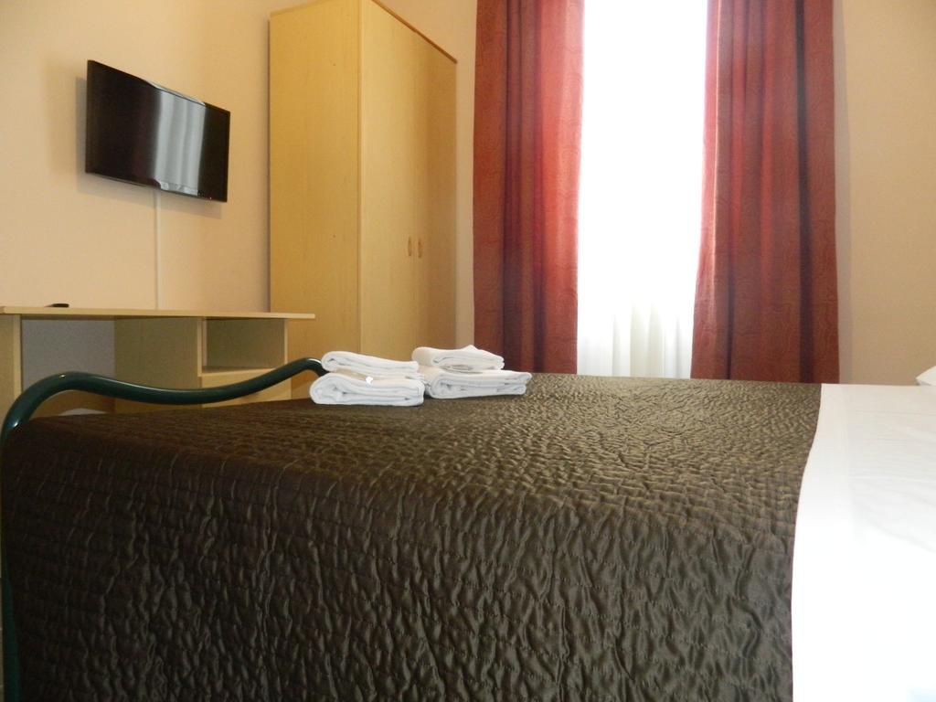 Hotel Luciani โรม ภายนอก รูปภาพ