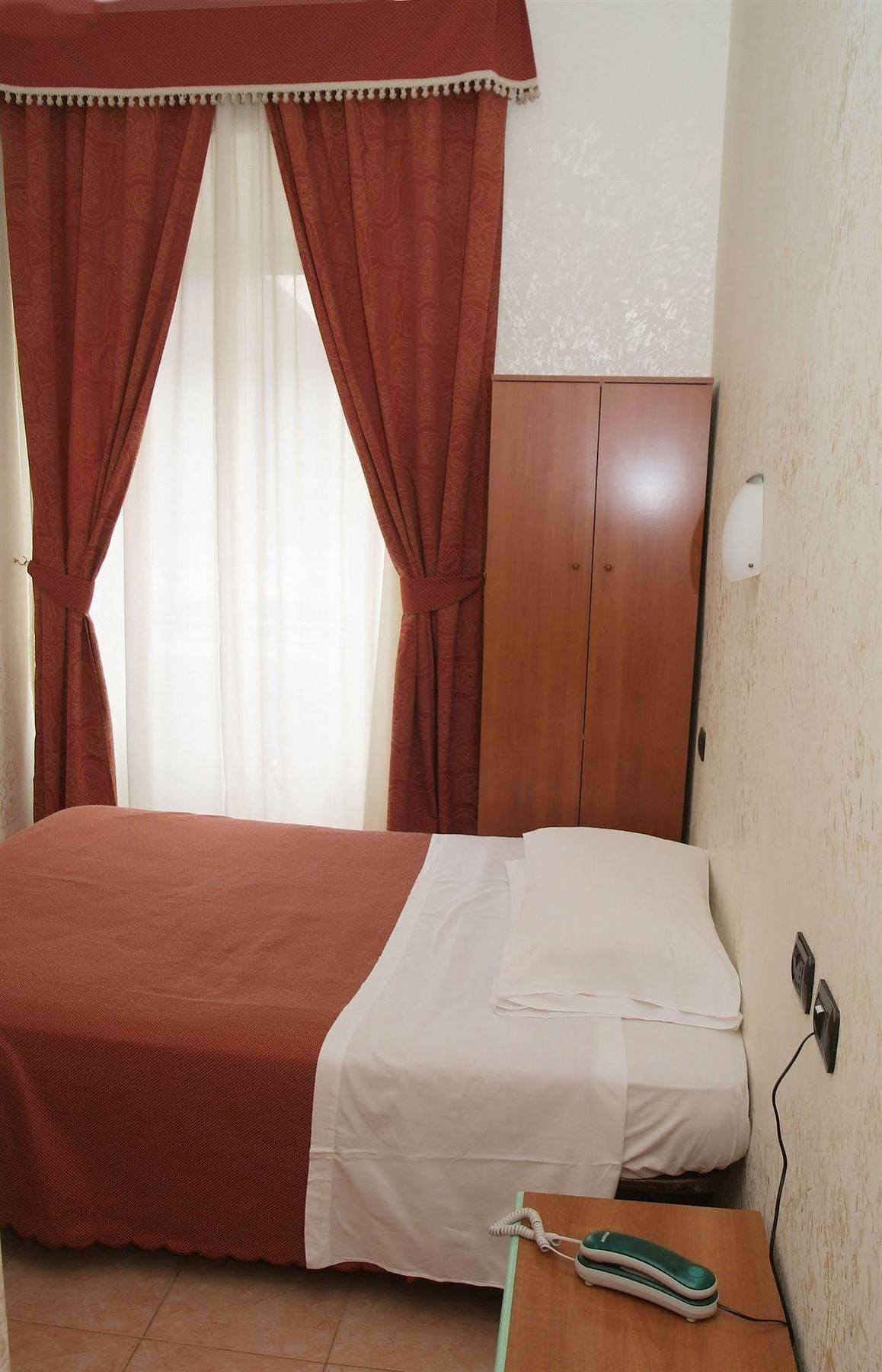 Hotel Luciani โรม ภายนอก รูปภาพ